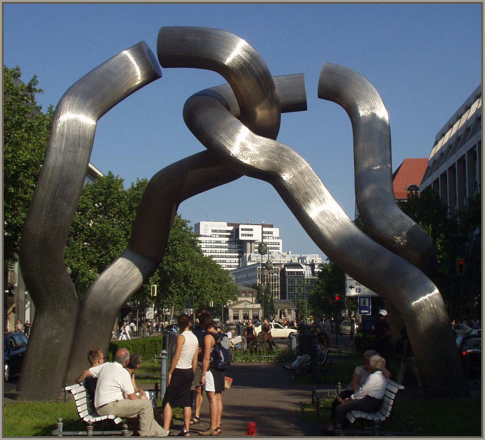 Skulptur am "Tauentzien"