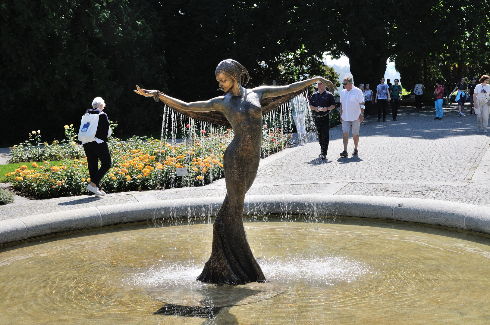 Skulptur auf der Blumeninsel MainauDSC_8449