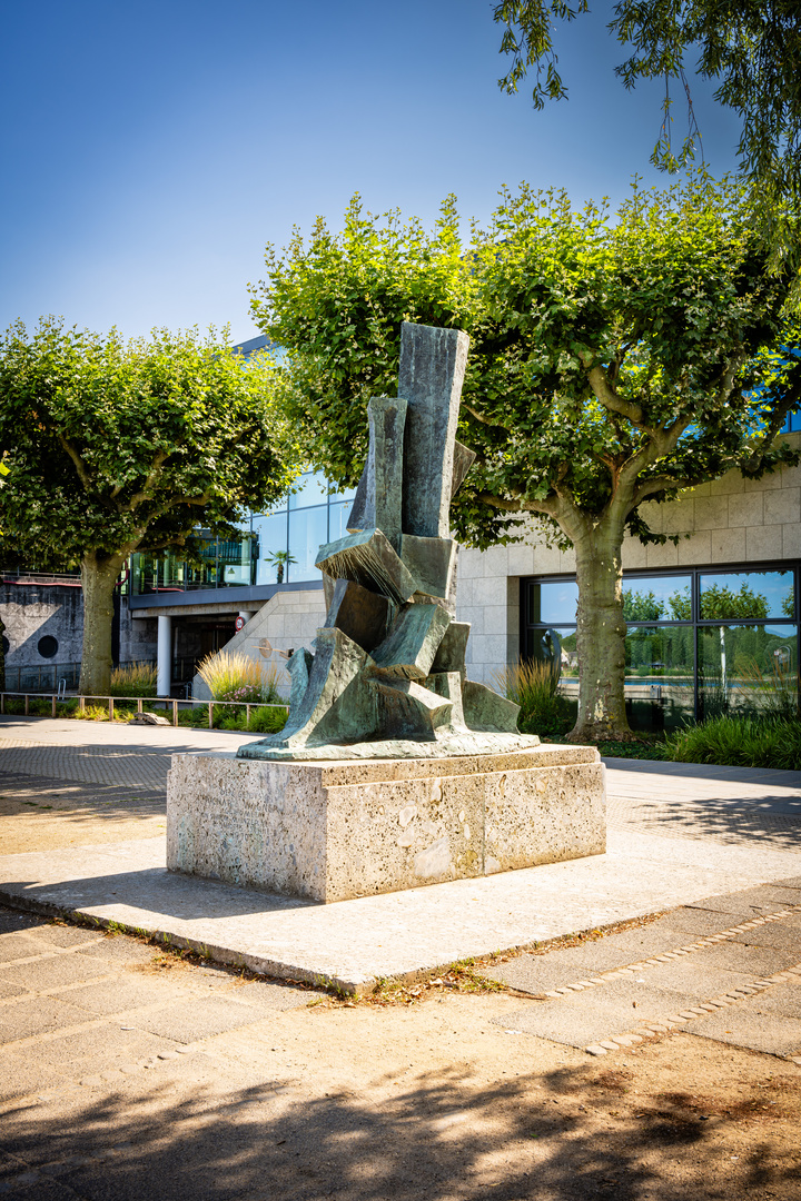 Skulptur auf Rheinpromenade Mainz 29