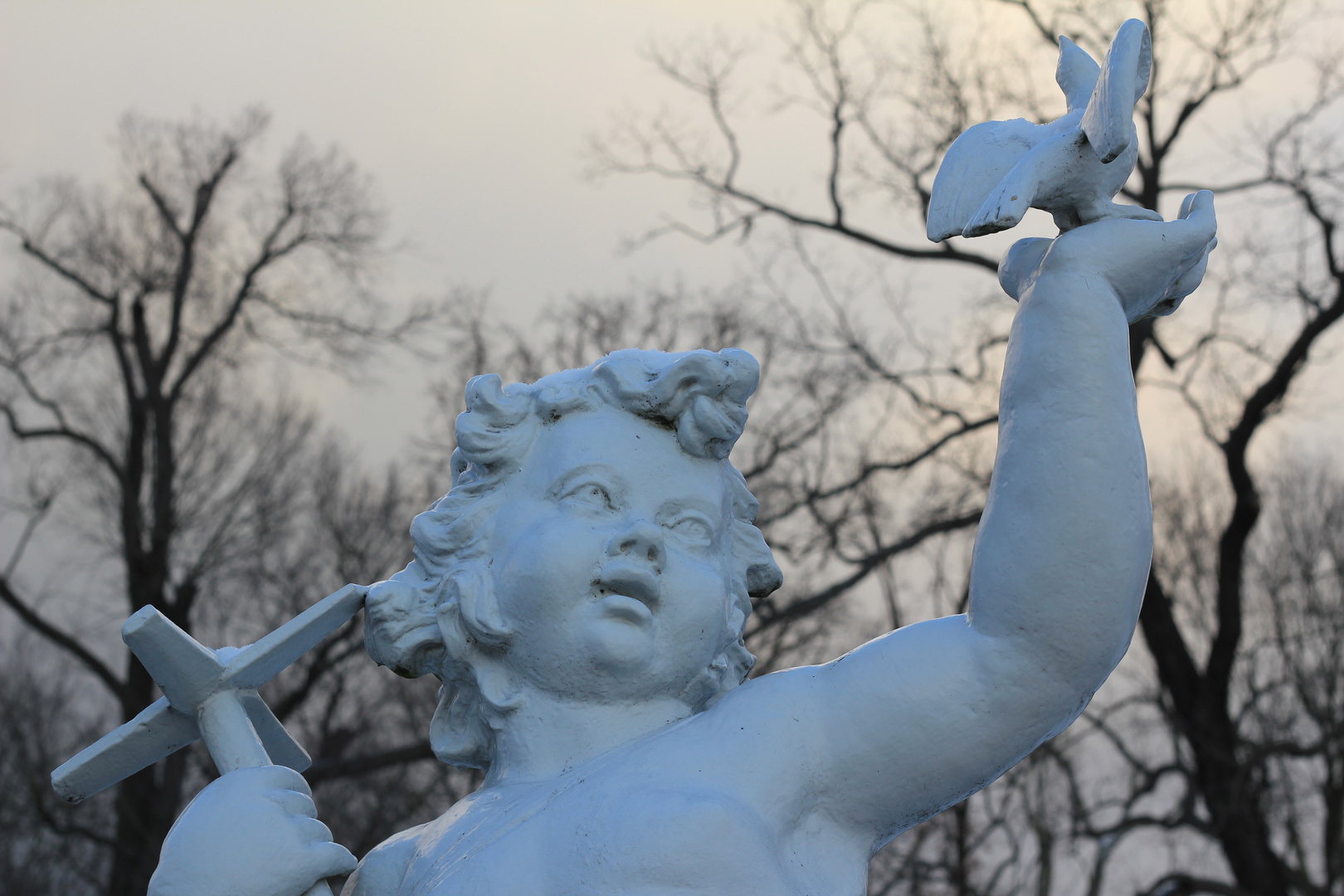 Skulptur im Garten hinter dem Schloss Charlottenburg