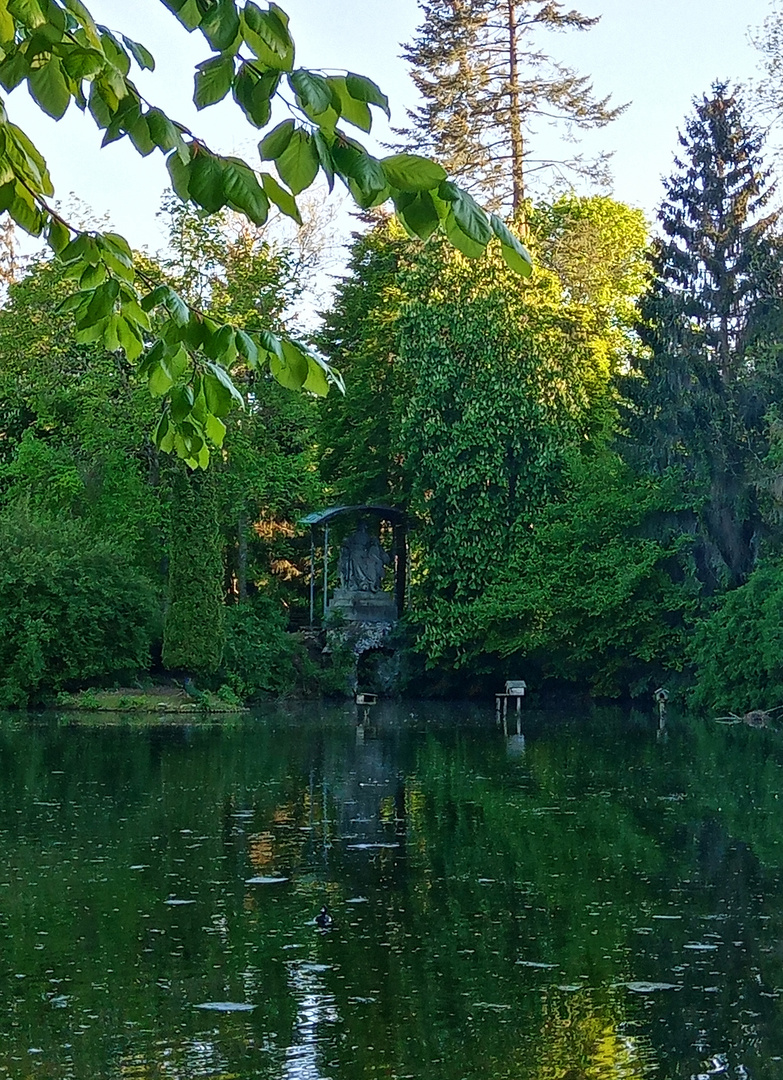 Skulptur im Parksee