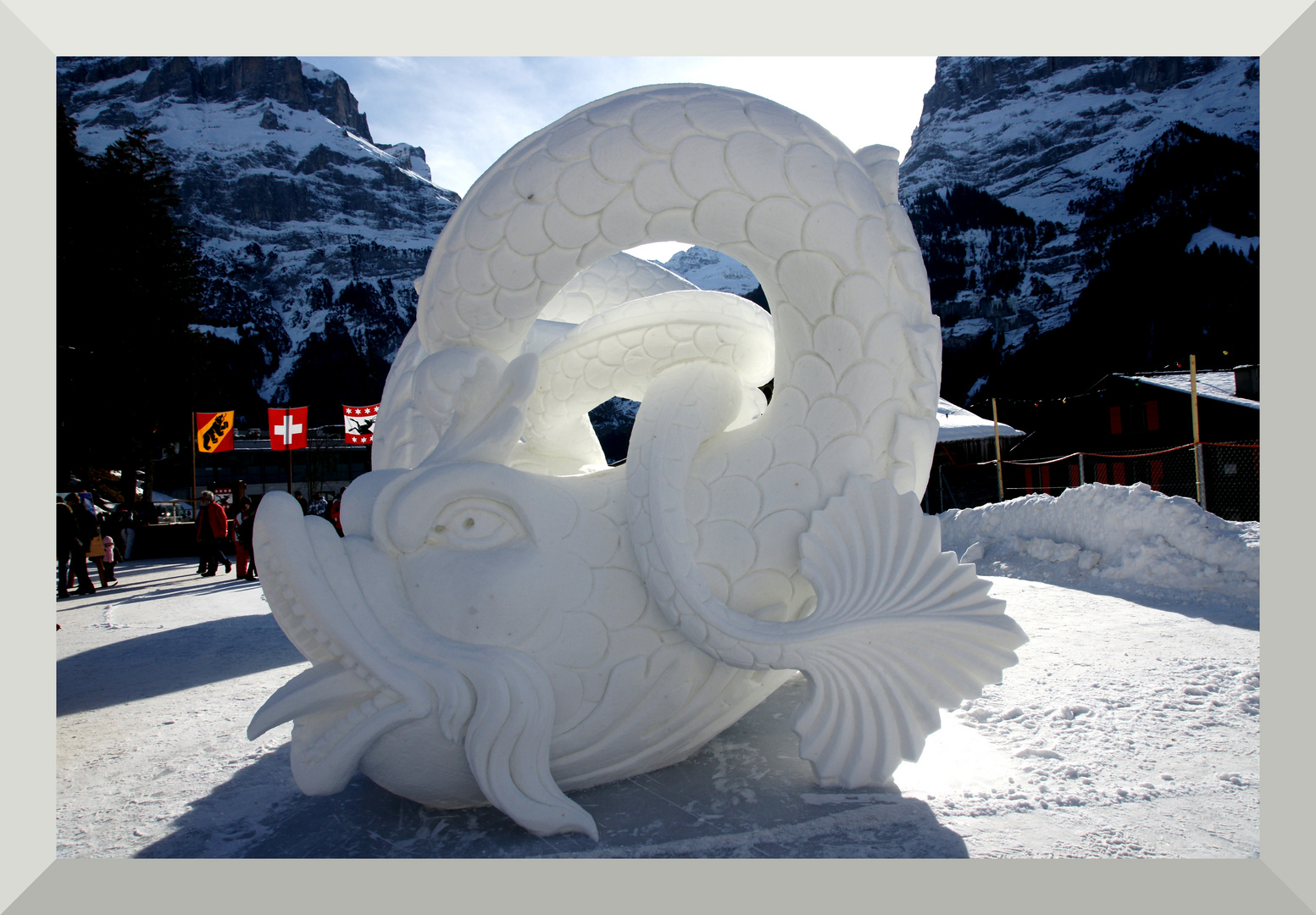 Skulptur im Schnee