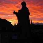 Skulptur im Sonnenuntergang