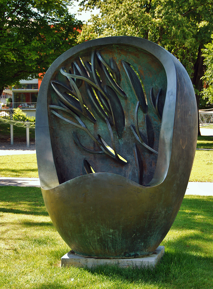 ..Skulptur im Stadtpark..