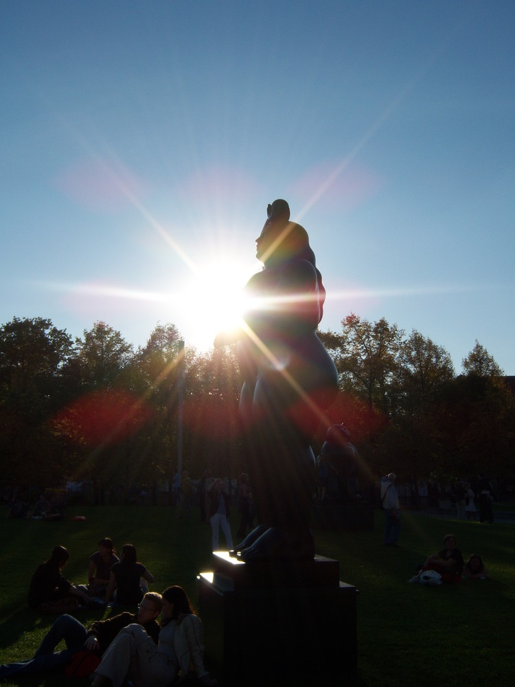 skulptur in der sonne