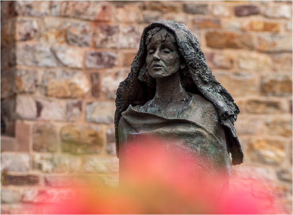 Skulptur St. Hildegard (3)