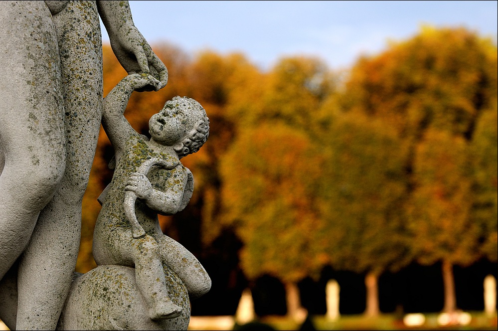 Skulpturen im Herbstlicht 3