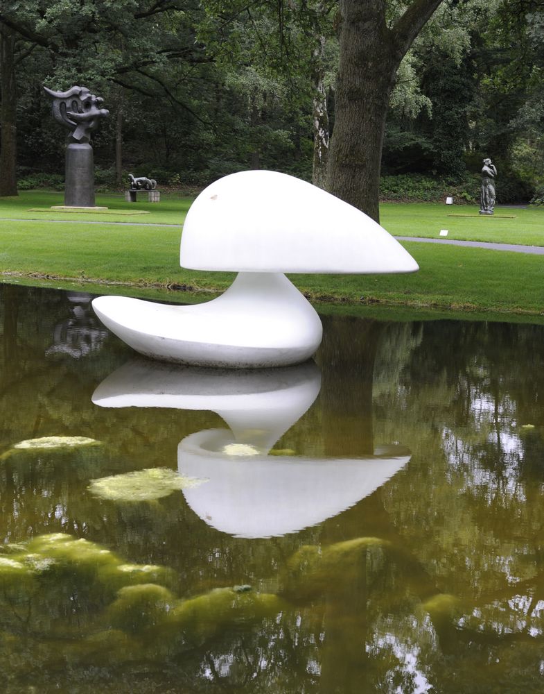 Skulpturen im Park Foto & Bild kunstfotografie & kultur, gemälde