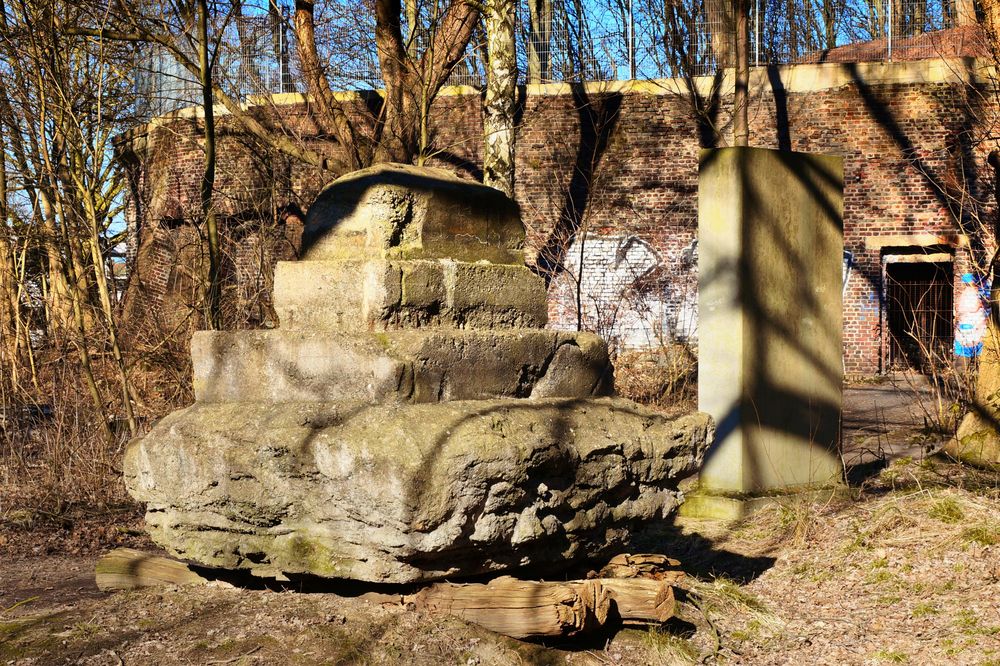 Skulpturen-Wald an der Halde Rheinelbe