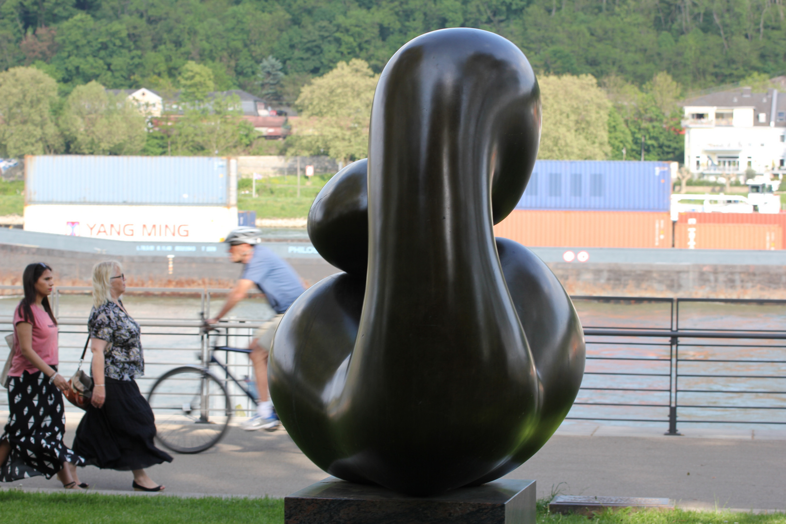 Skulptur/Rheinlanlagen Koblenz