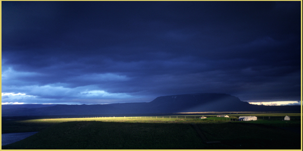 Skútustaðir at sunset