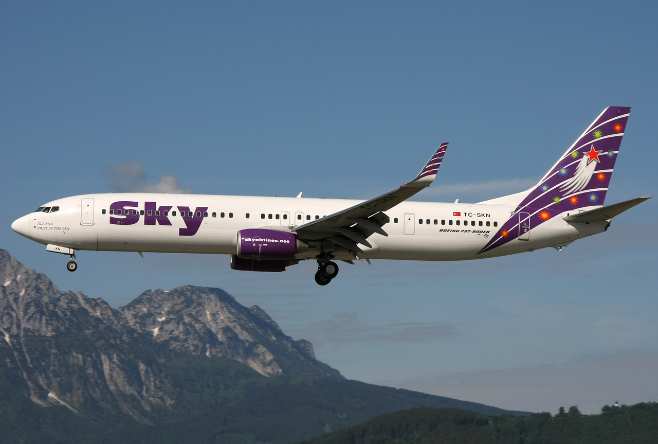 Sky 737-900