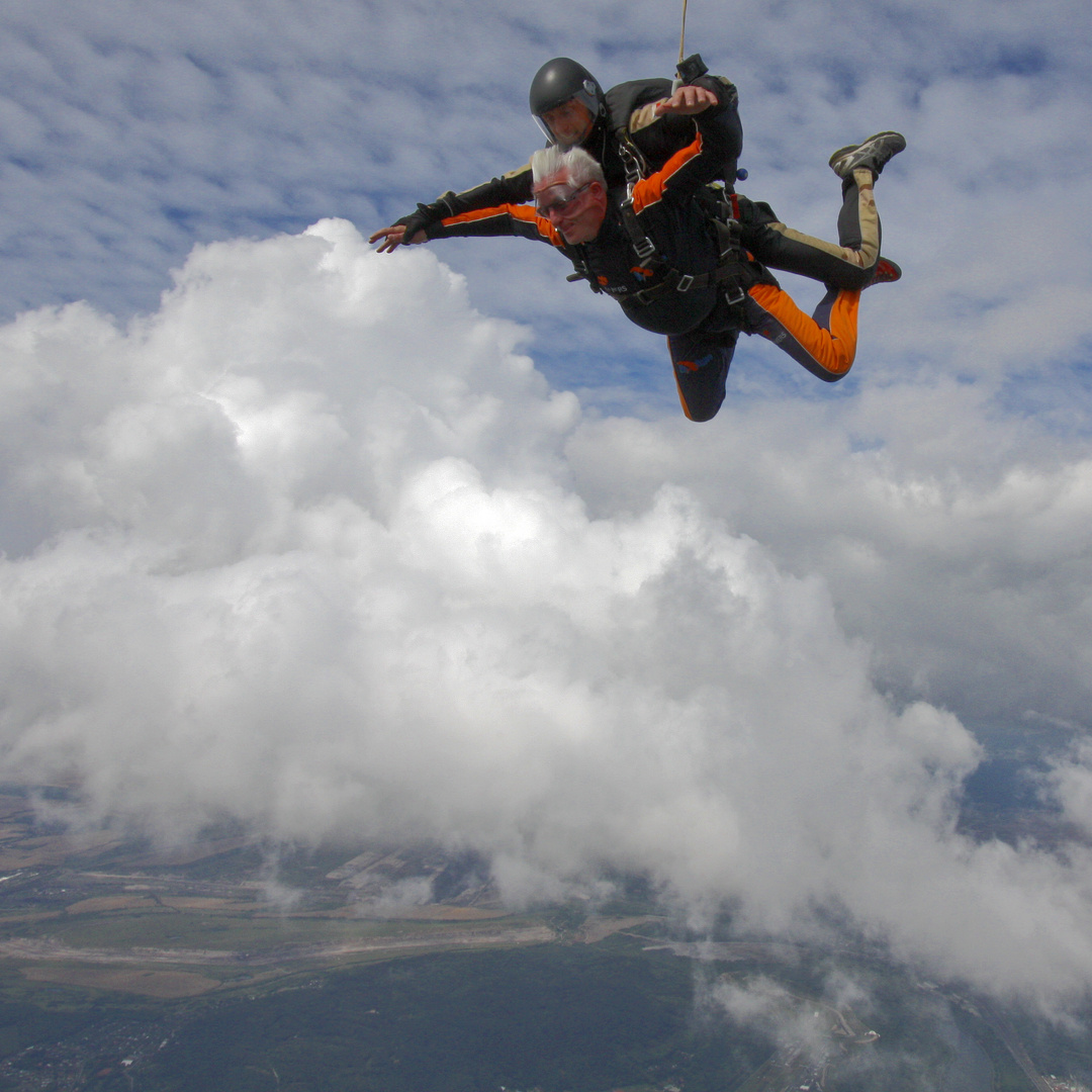 Sky divingfree fall from 4200m Höhe Foto & Bild sport, erwachsene