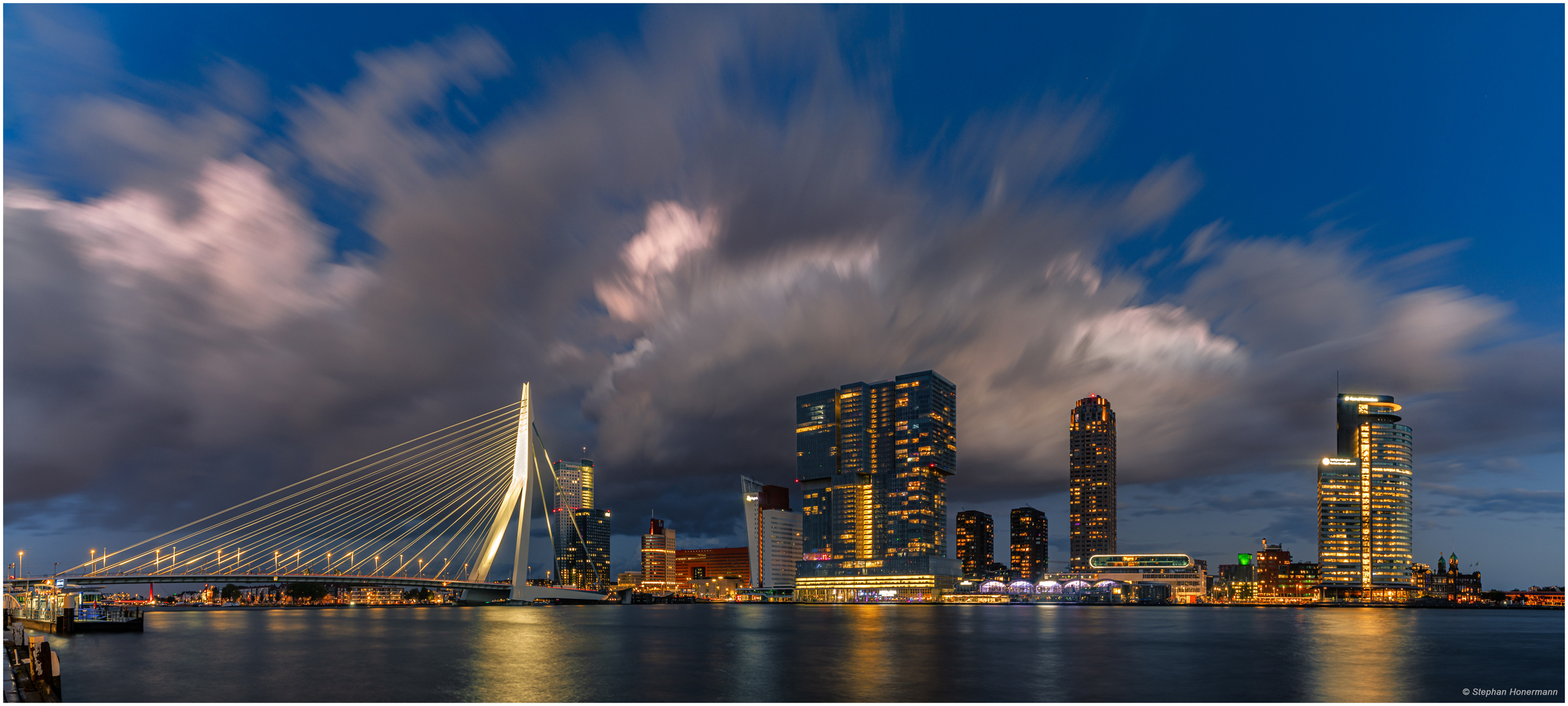 SKY OF ROTTERDAM