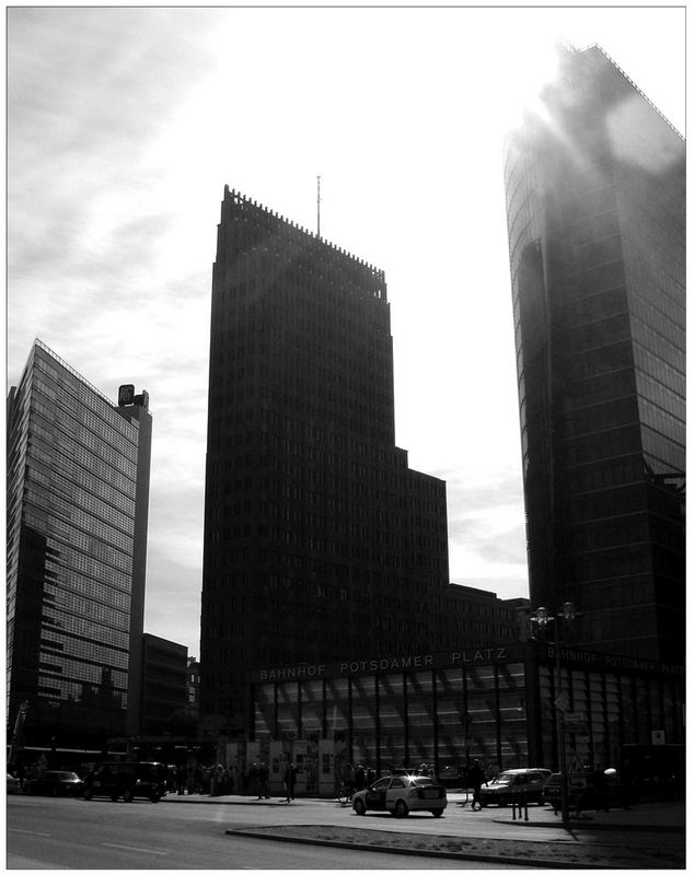 .. Skyline am Potsdamer Platz ..