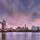 Skyline an der Tower Bridge, London