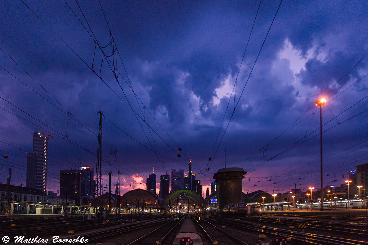 Skyline and shelfcloud