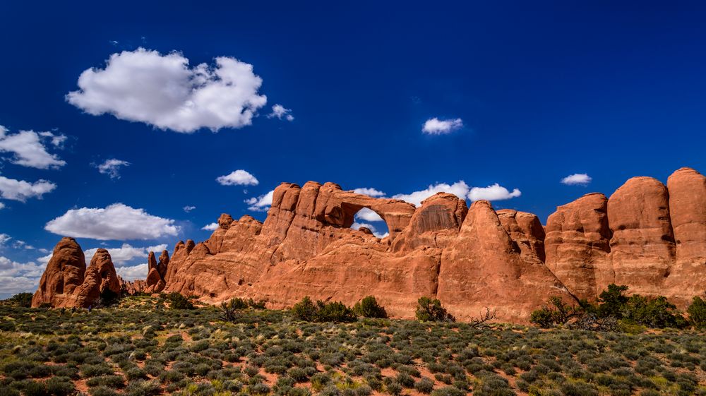 Skyline Arch, Arches NP, Utah, USA