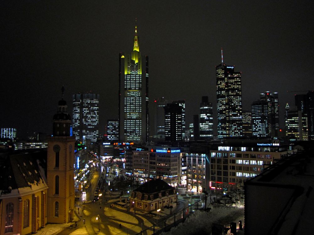 Skyline bei Nacht - 2. Version