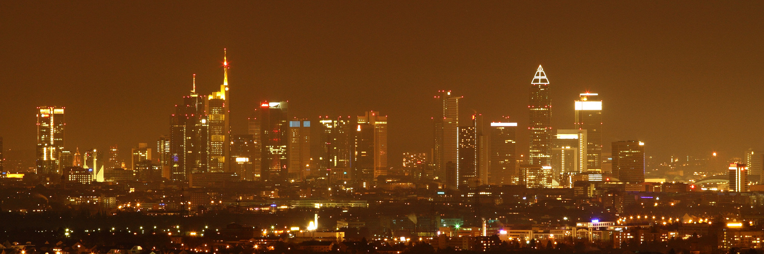 Skyline bei Nacht