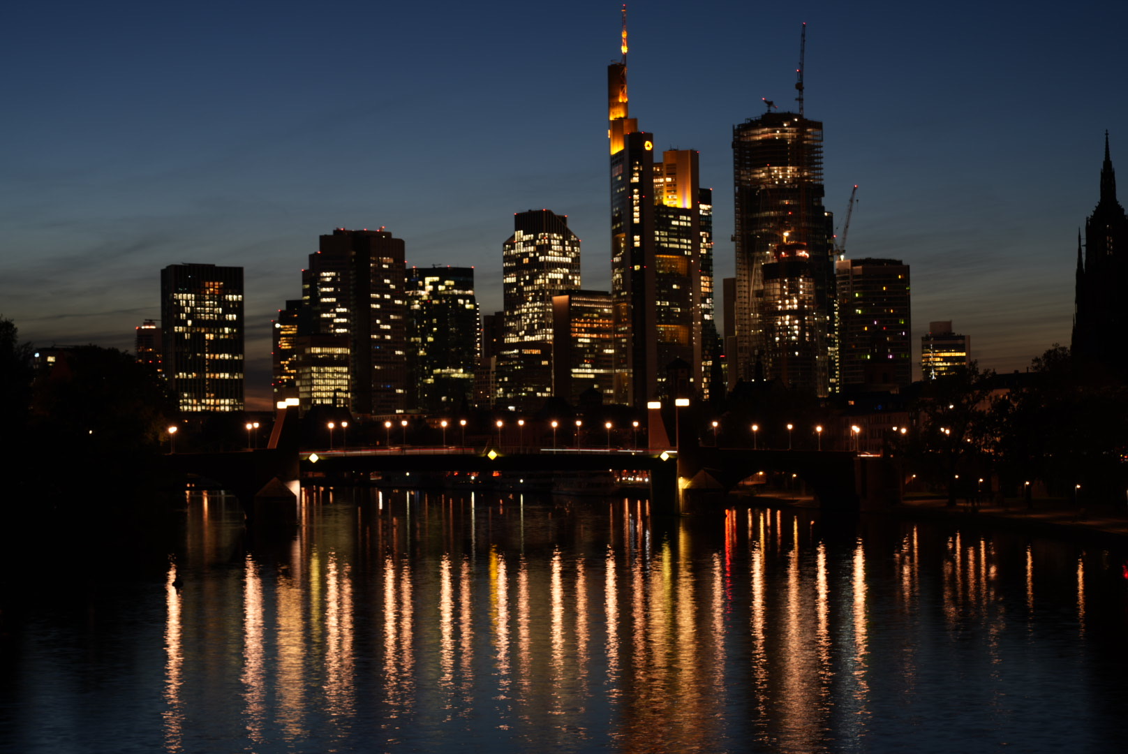 Skyline bei Nacht