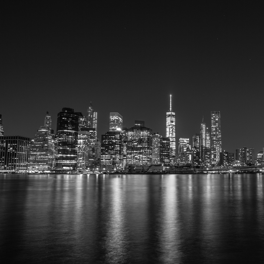 Skyline bei Nacht