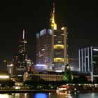 Skyline bei Nacht im Sommer 2008