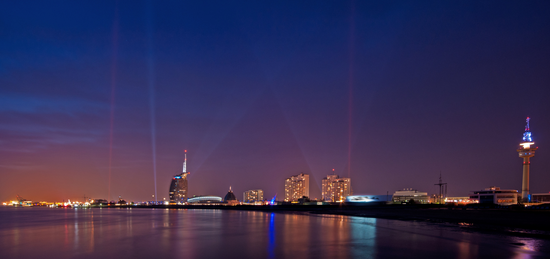 Skyline Bremerhaven N7