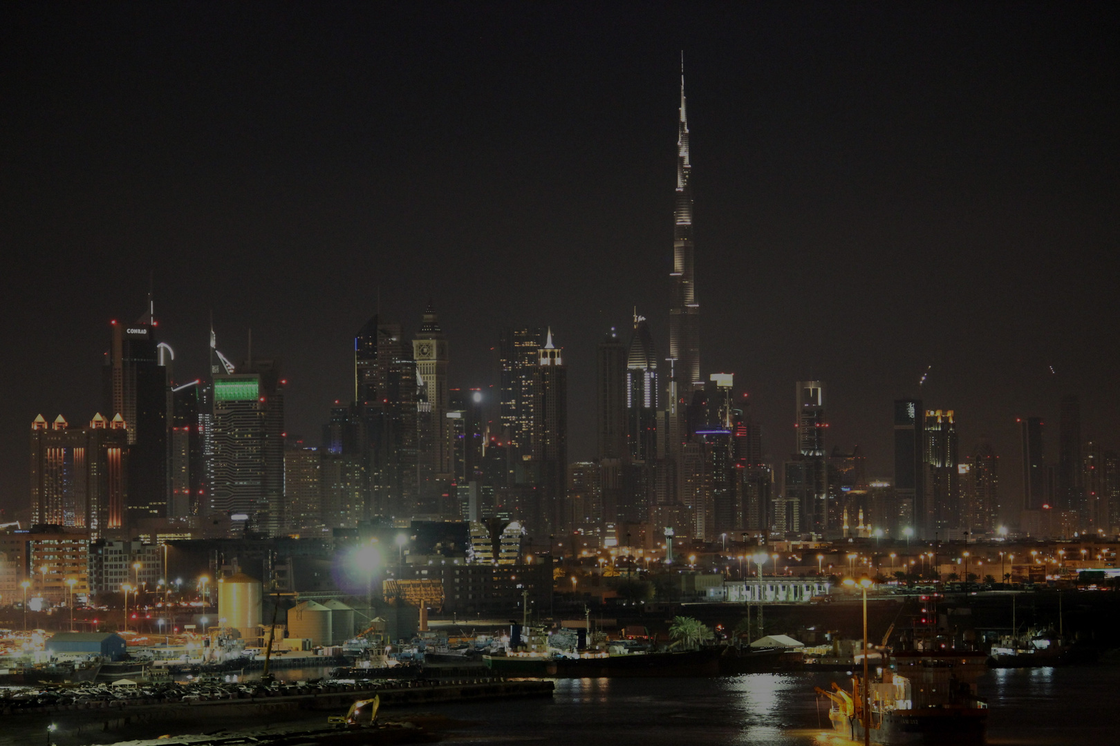 Skyline Dubai (Blick vom Hafen)