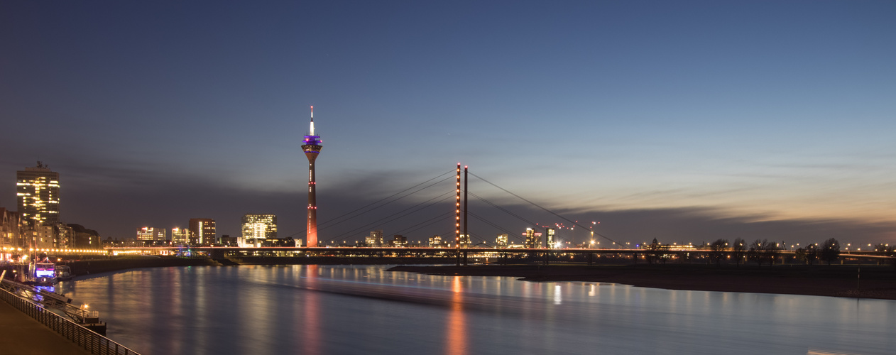 Bilder Düsseldorf Skyline Bilder Düsseldorf Skyline