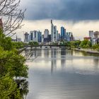 Skyline Frankfurt am Main April 2017 01