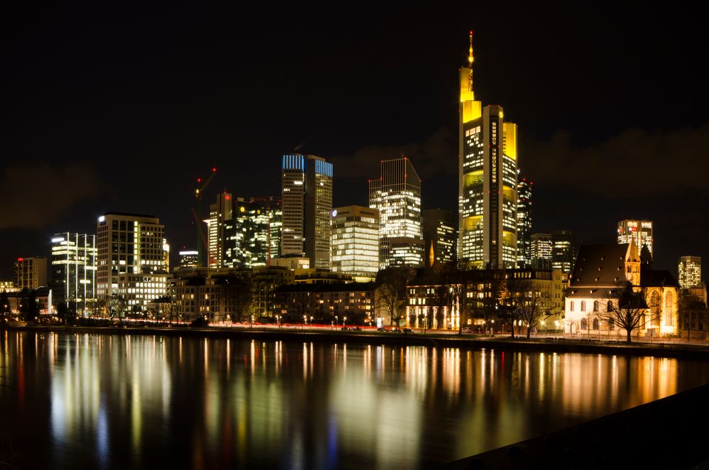 Skyline Frankfurt am Main: Blick vom Eisernen Steg