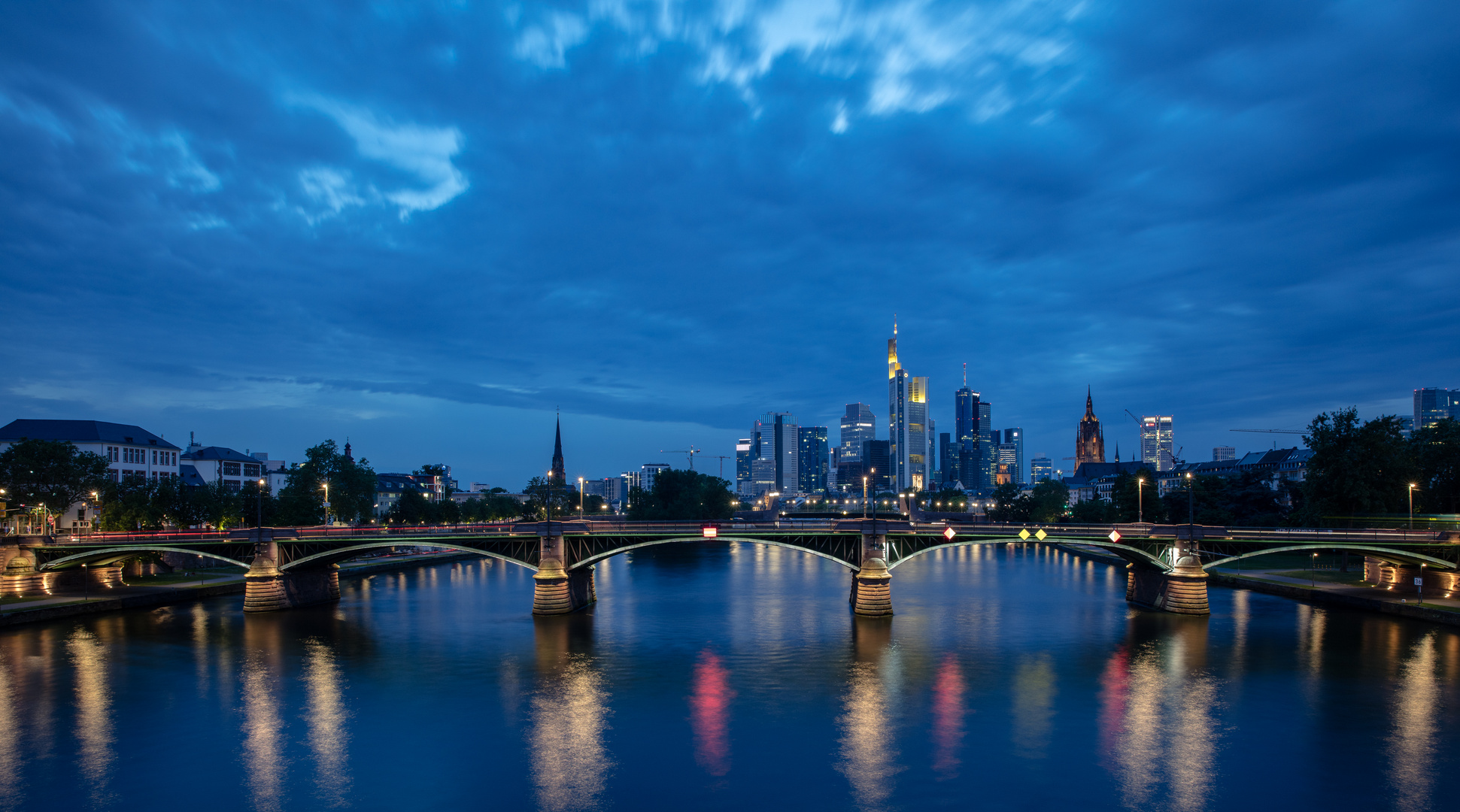 Skyline Frankfurt at twiligth