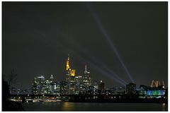 Skyline Frankfurt bei Dunkelheit