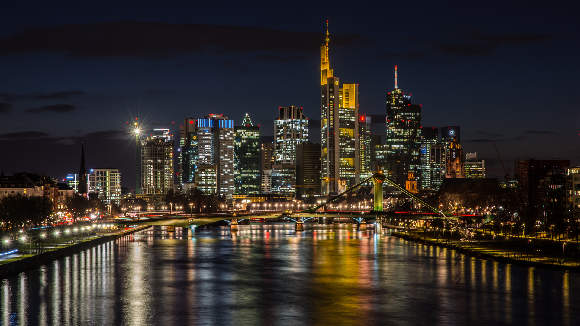 Skyline Frankfurt (bei Nacht) II