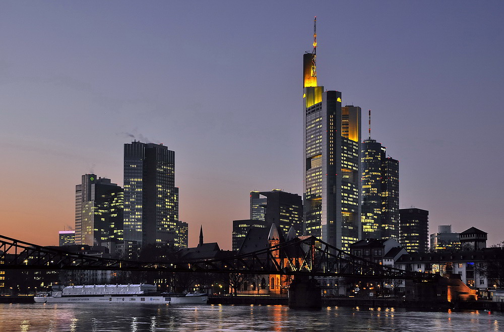 Skyline Frankfurt - Mainufer HDR