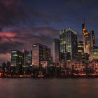 Skyline Frankfurt zur blauen Stunde ©