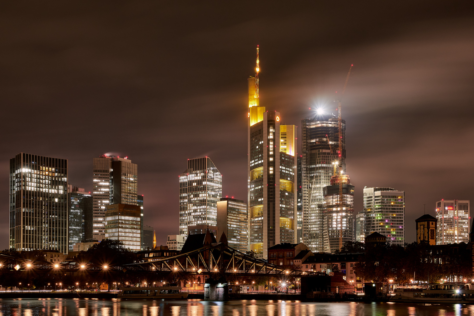 Skyline Frankfurt/Main am Abend
