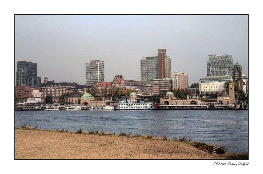 - Skyline Hamburg -