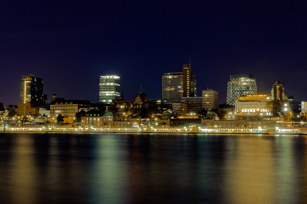 Skyline Hamburg Bild: Unveiling the Enchanting Cityscape