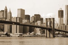 Skyline mit Brooklyn Bridge