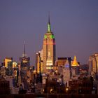 Skyline mit Empire State Building zur blauen Stunde