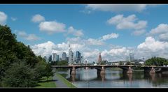 Skyline mit Wölkchen