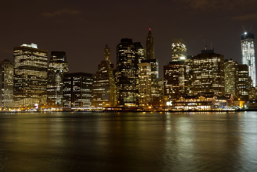 Skyline New York bei Nacht