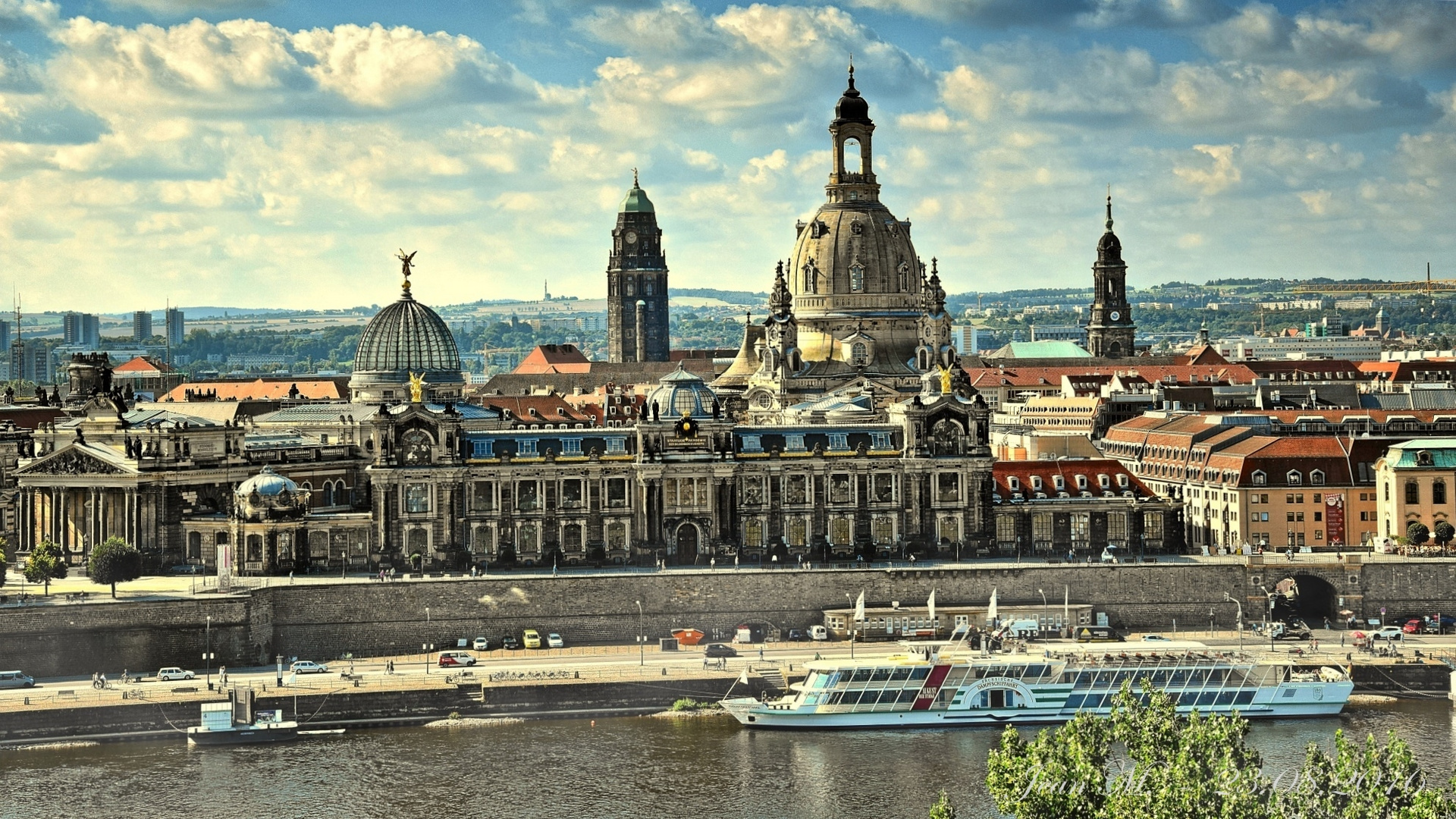 Skyline of Dresden - 23-08-2016 (3) V2