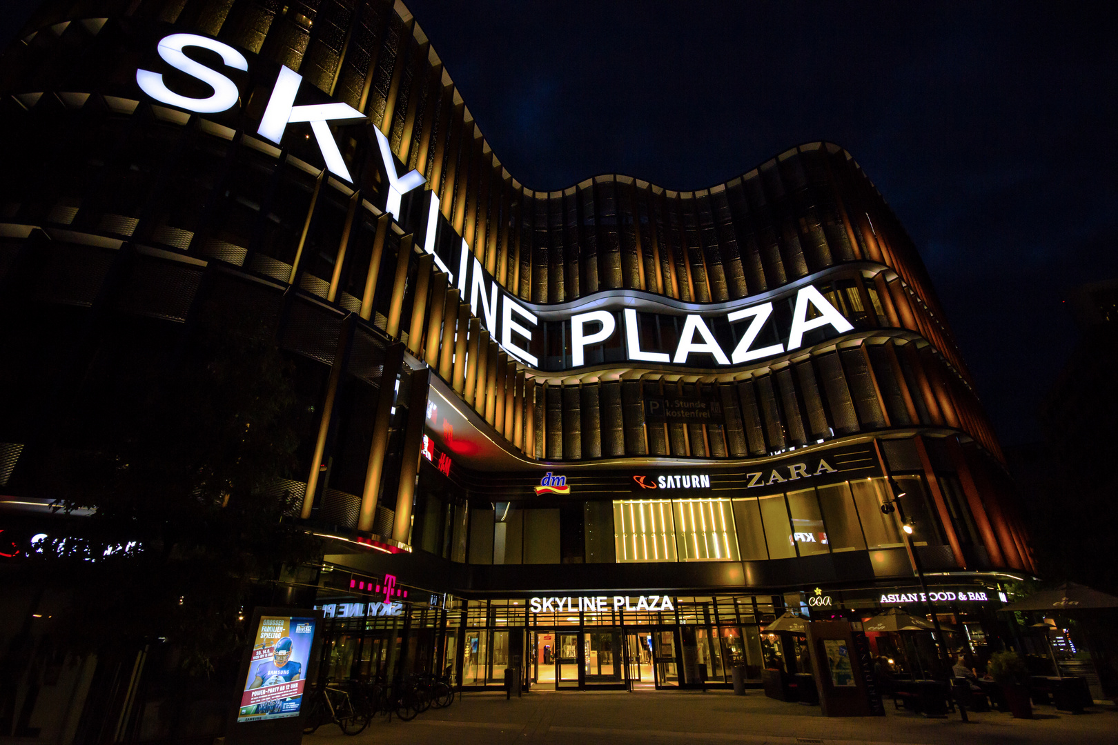 Skyline Plaza Shopping Mall