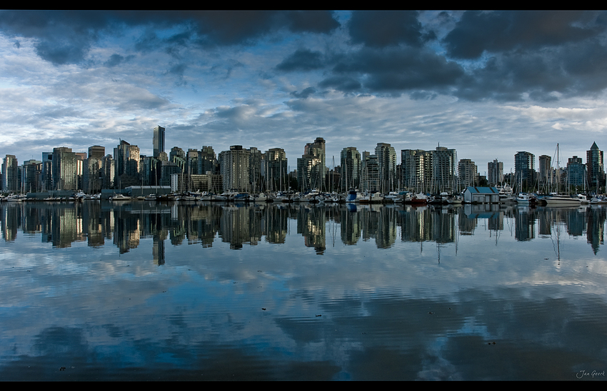 Skyline Rhapsody in blue