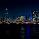 Skyline Rotterdam mit Willemsbrücke