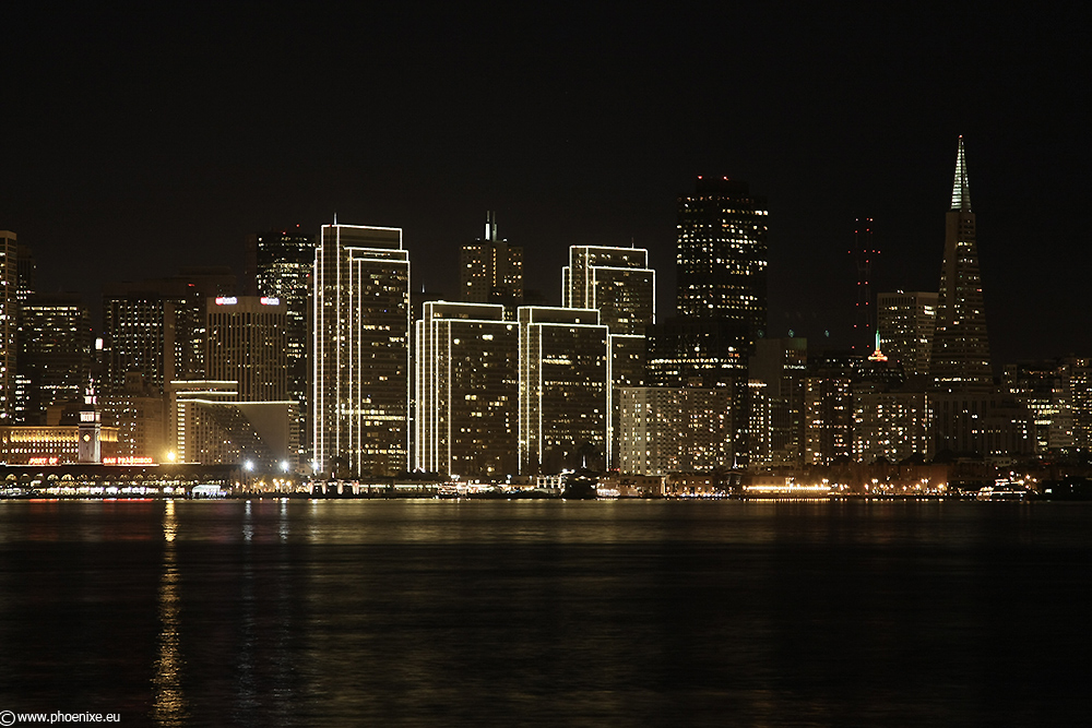 [...Skyline San Francisco by night...]