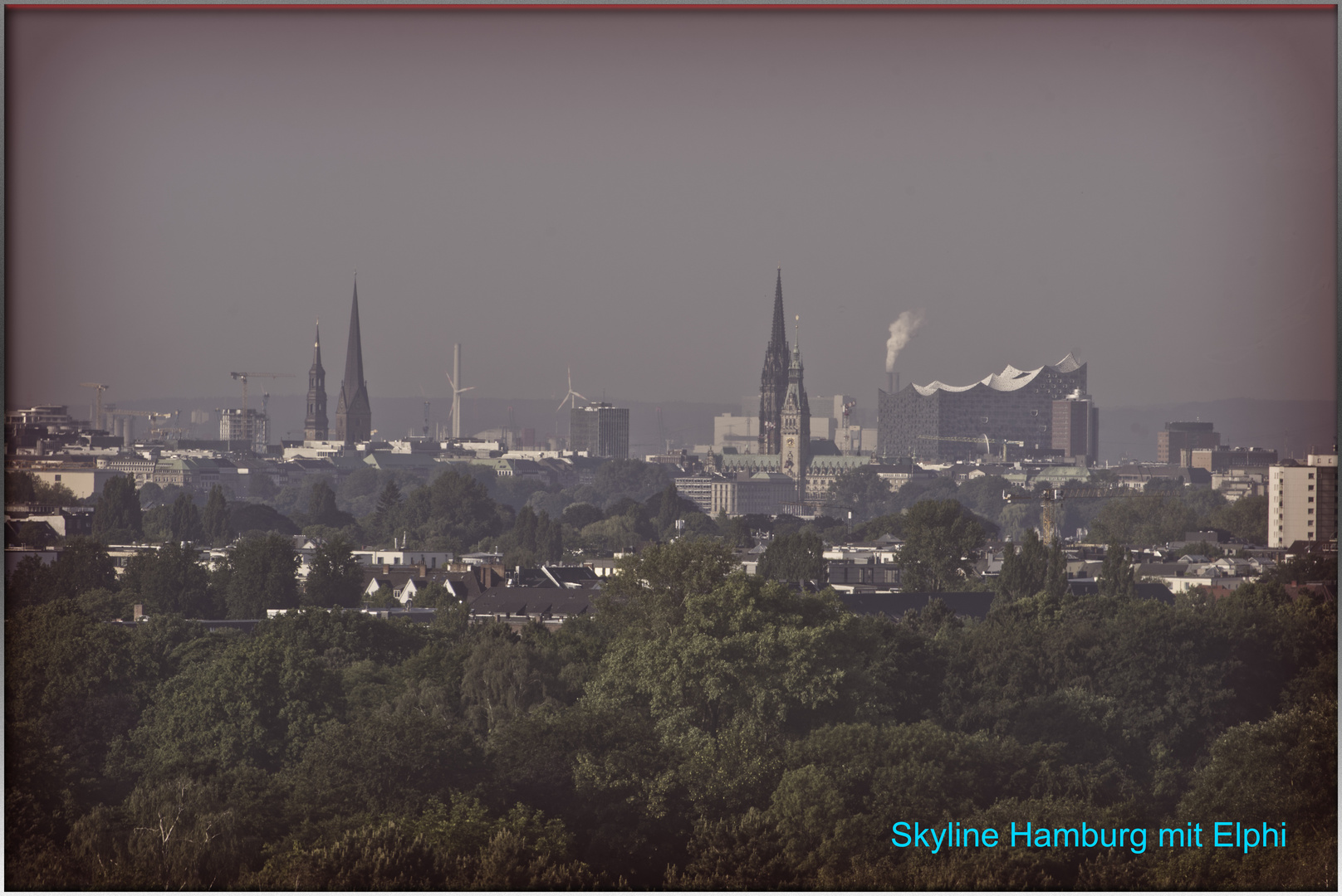 Skyline vom Norden aus auf Hamburg 